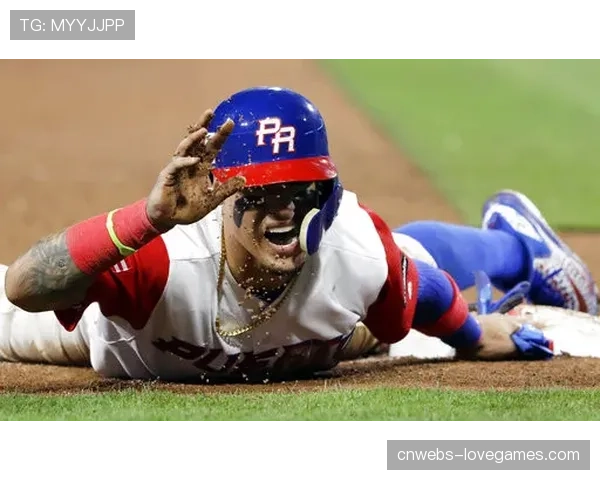 从手术台到投手丘:通讯记录波多黎各投手索菲亚·门多萨伤愈复出后的首场完封胜